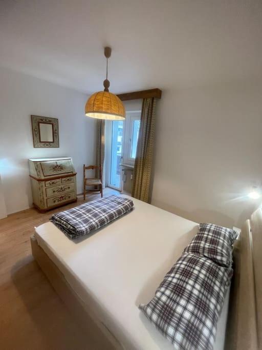Appartamento A Dobbiaco Nel Cuore Delle Dolomiti Exterior photo